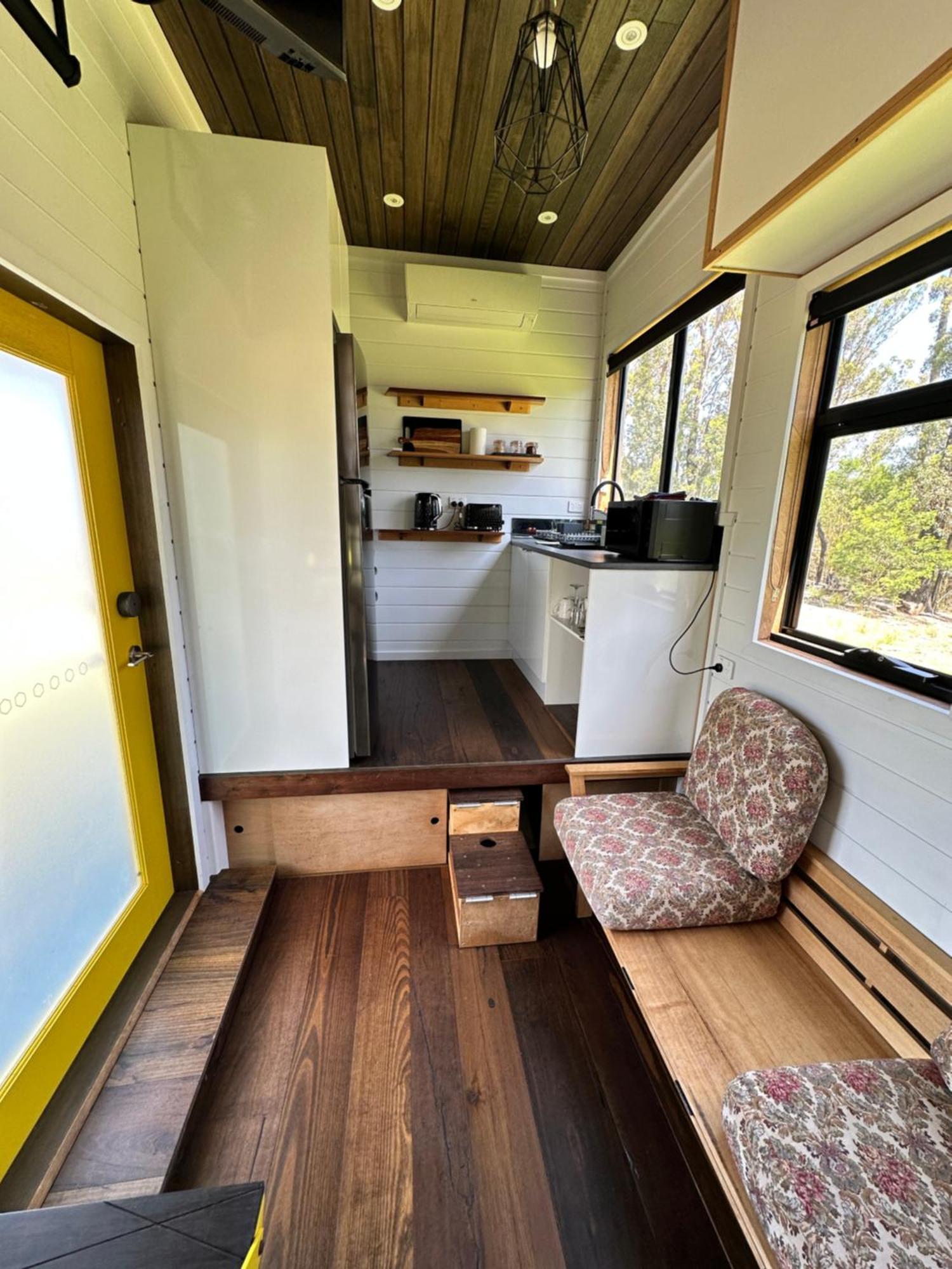 Ocean Breeze Tiny House - Ocean And Lake View Mallacoota Eksteriør bilde