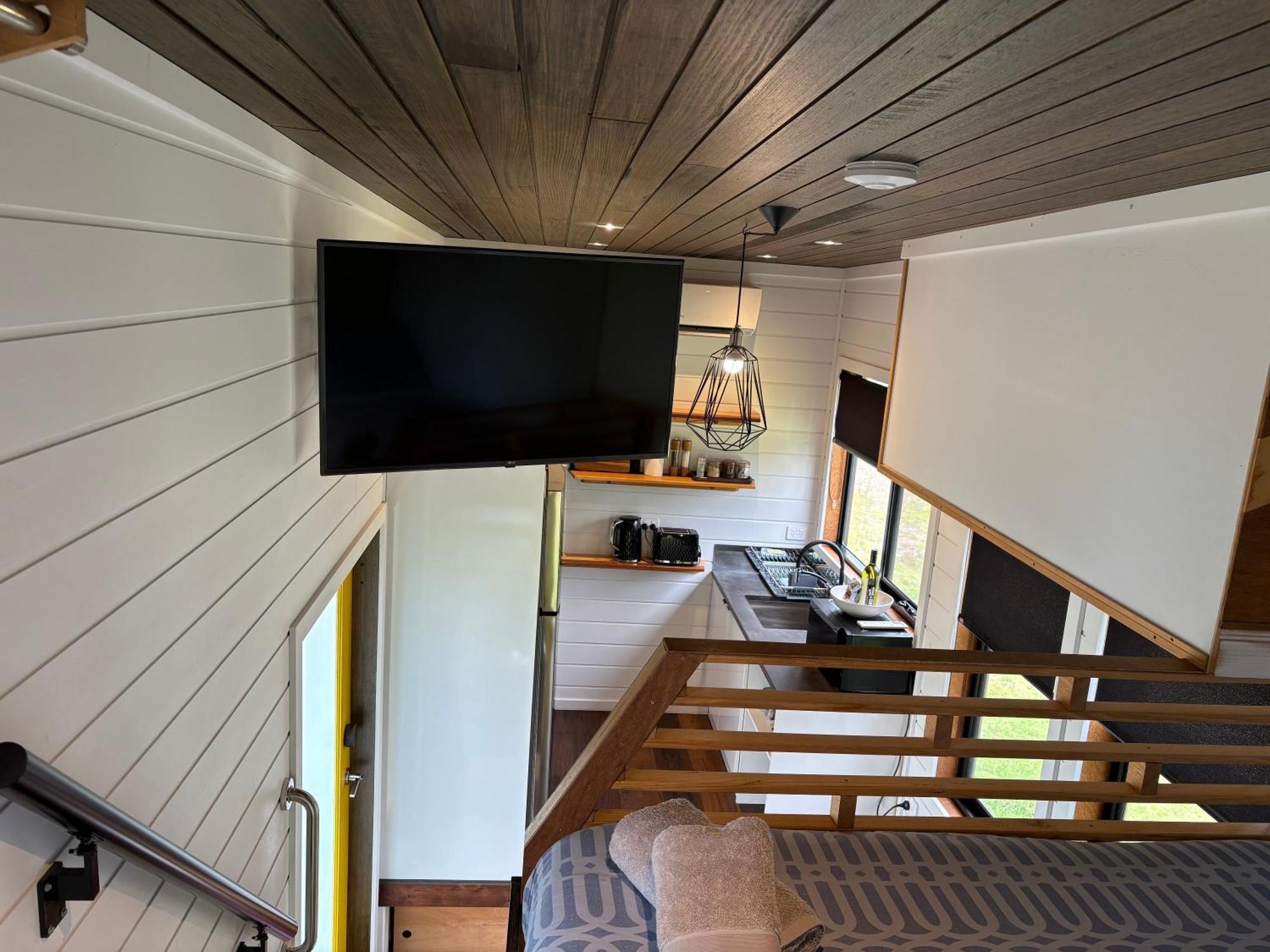 Ocean Breeze Tiny House - Ocean And Lake View Mallacoota Eksteriør bilde